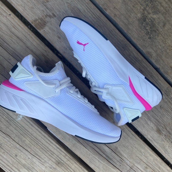 Puma shoes - Picture 3 of 4